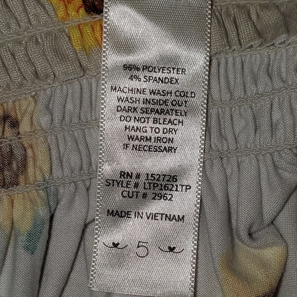 Heart and Arrow Girl's Size 5 2 piece Sunflower Print Outfit Set, Pants and Top - Picture 4 of 5